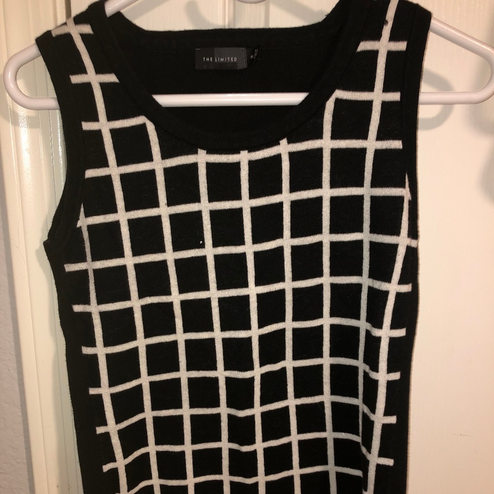 the limited black vest for women